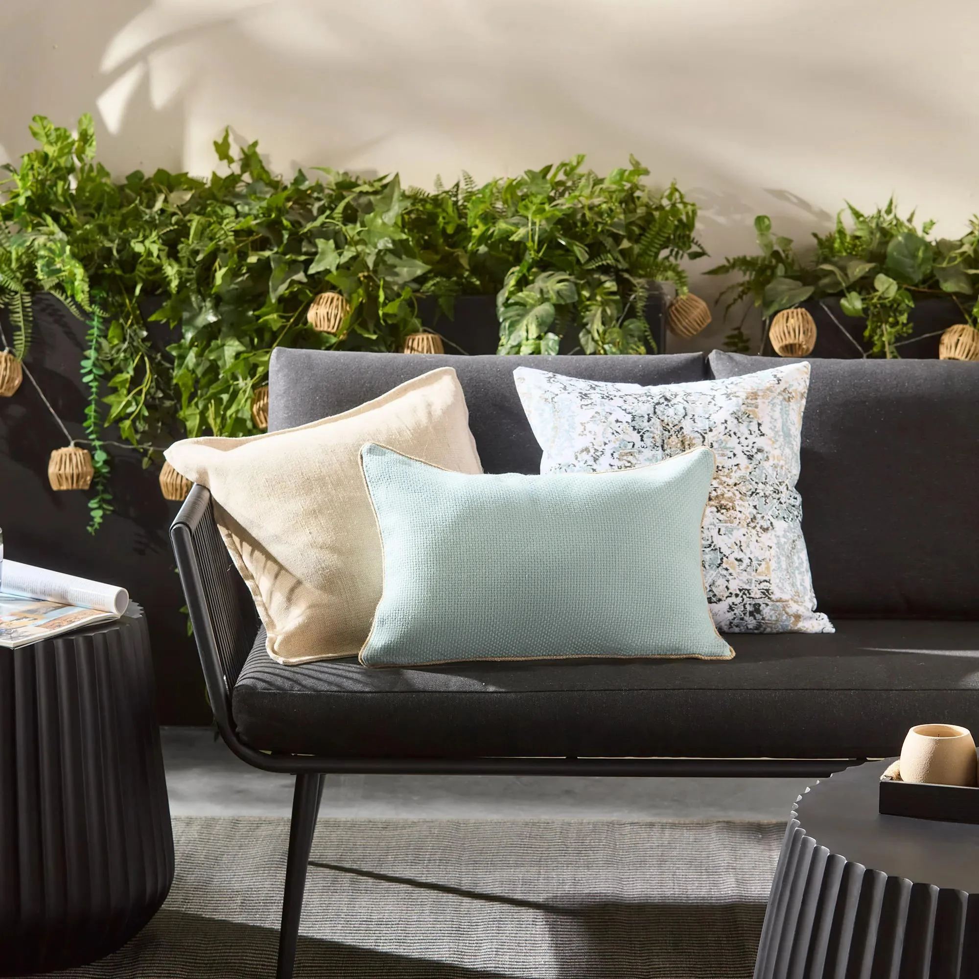 2-seat outdoor black sofa - Image 9