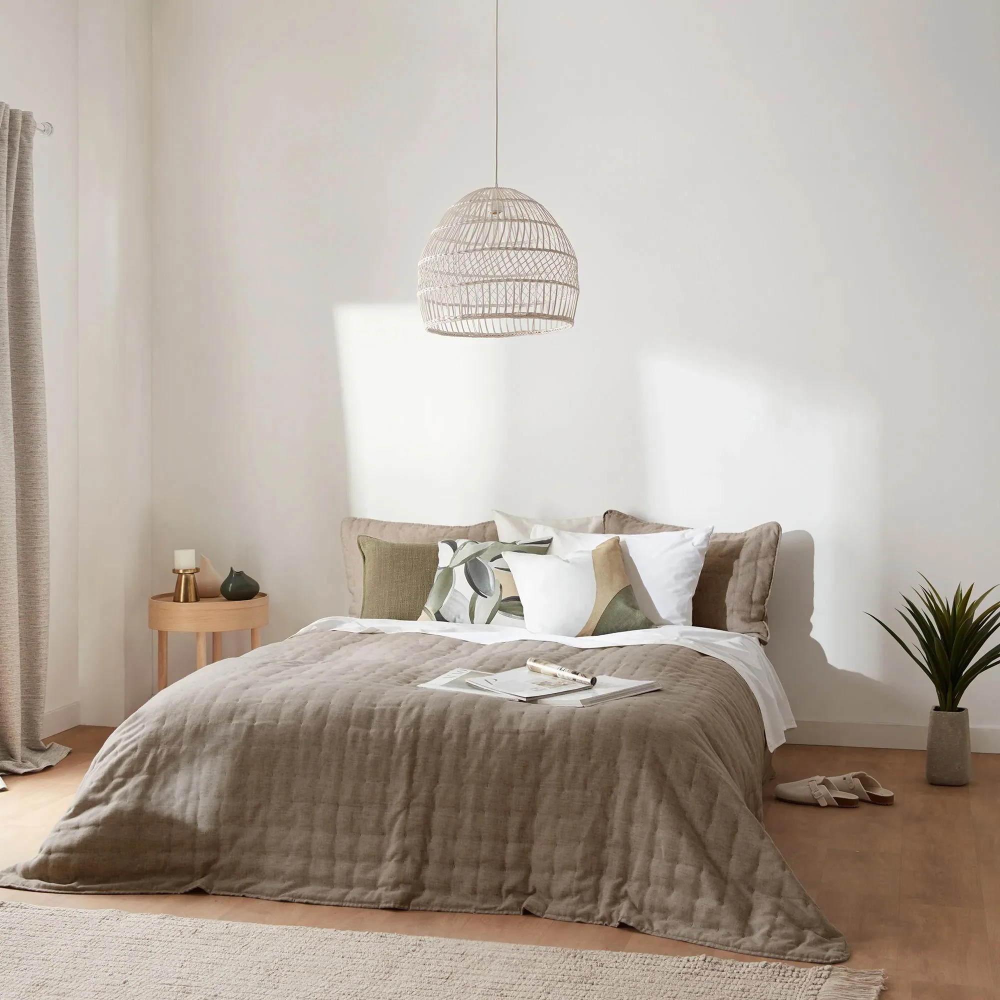 Quin Collection - 3-Piece Coverlet Set - Image 3