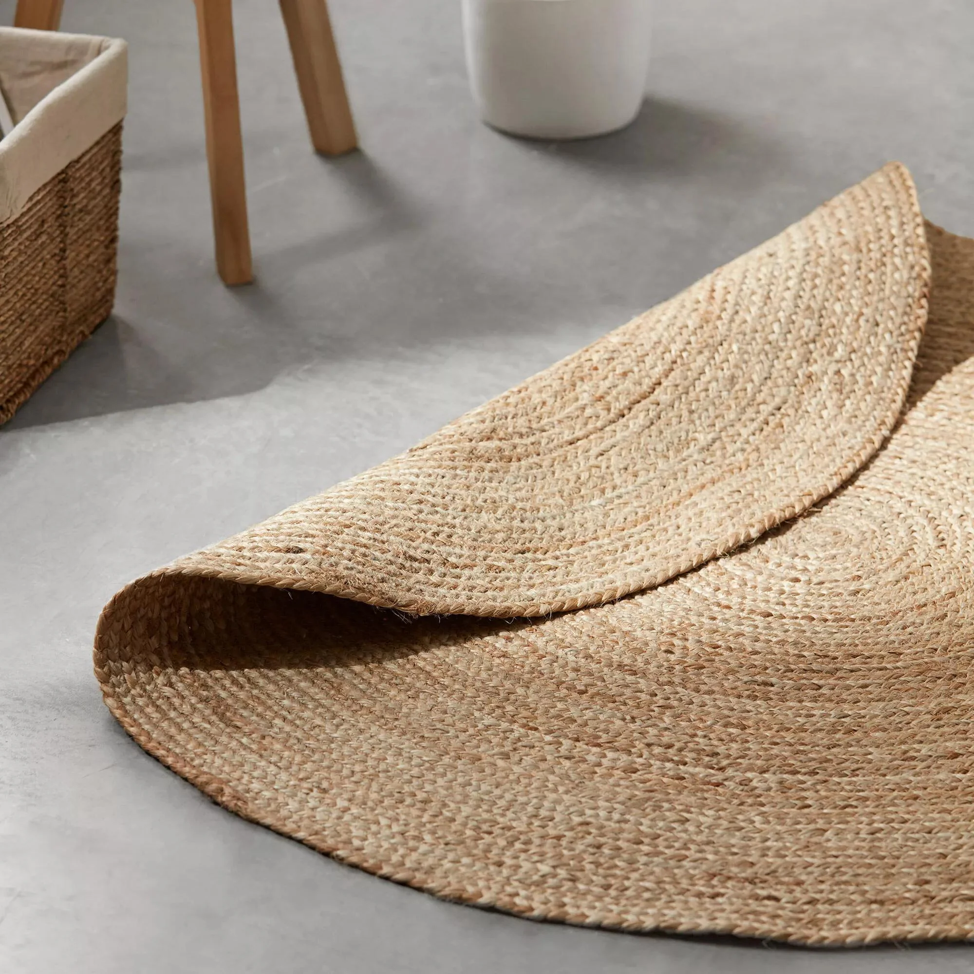 Round Solid Jute Rug - Image 2