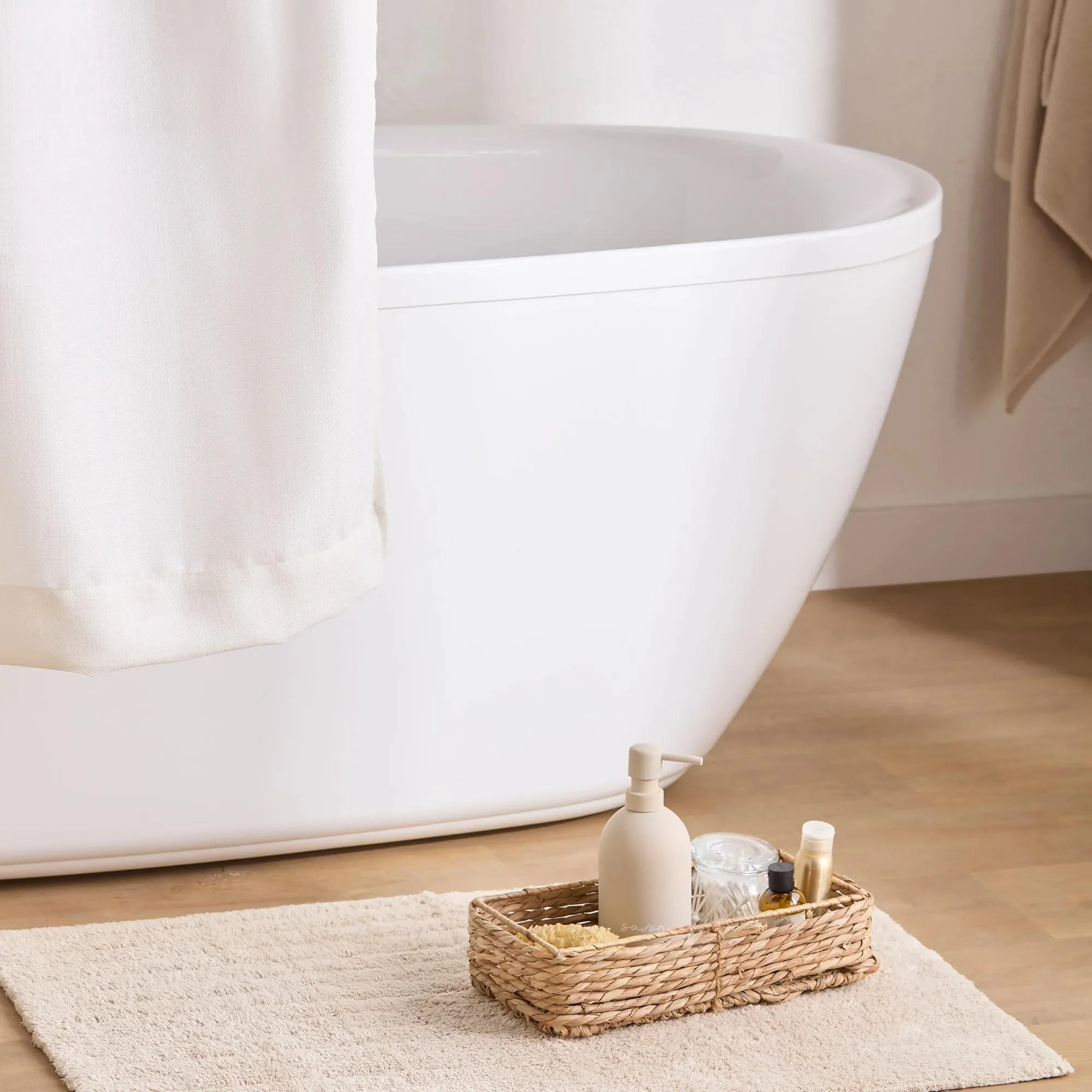 Soft and Absorbent White Cotton Rug - Image 4