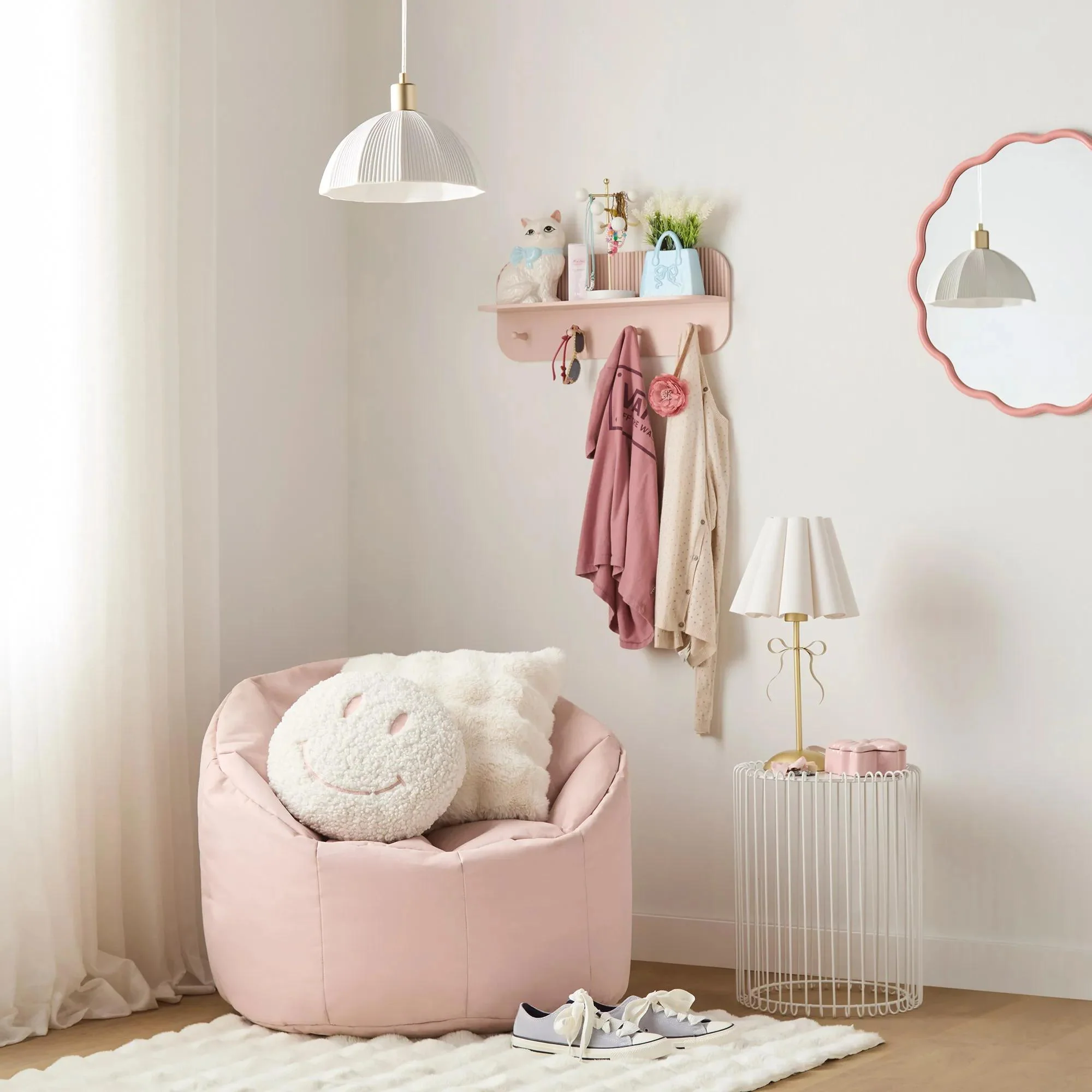 Table Lamp With Cream Shade - Image 3